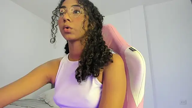 Snapshot of khaliope chatting on 03.22.26 khaliope online show from 03.22.26