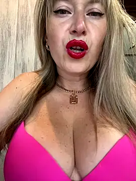 Kittenforyou online show from 10.21.25