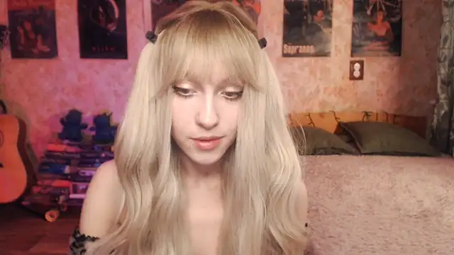 Friendly Ellie online show from 03.18.25