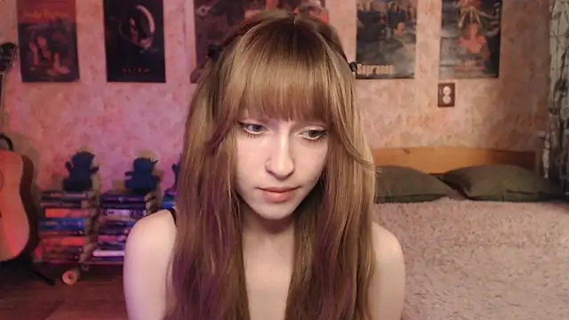 Snapshot of Friendly_Ellie chatting on 05.02.26 Friendly Ellie online show from 05.02.26