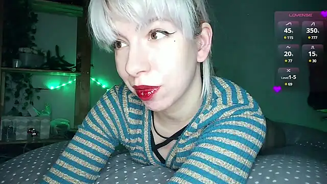 Snapshot of cruellagoth666 chatting on 02.17.25 cruellagoth666 online show from 02.17.25