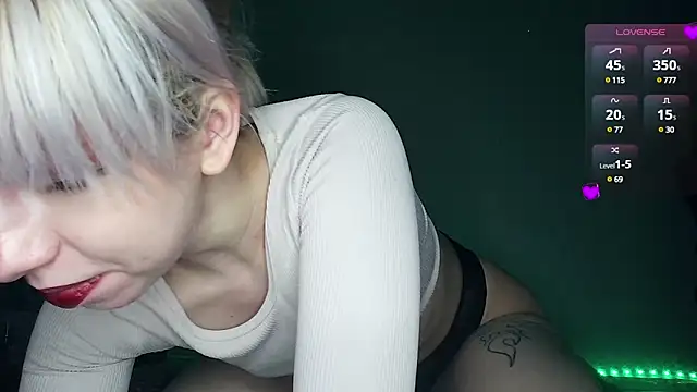 Snapshot of cruellagoth666 chatting on 02.20.25 cruellagoth666 online show from 02.20.25