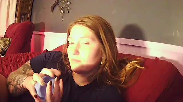 Snapshot of Angelk43 chatting on 07.04.26 Angelk43 online show from 07.04.26