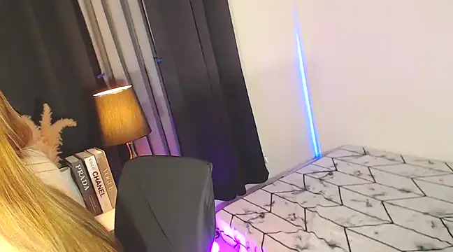 MajesticKitana online show from 12.30.24