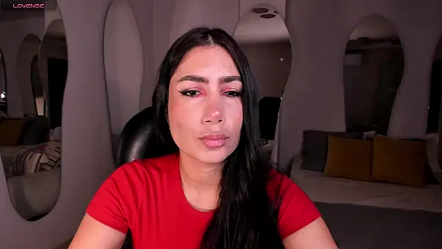 Snapshot of MarieJaneX chatting on 12.16.24 MarieJaneX online show from 12.16.24