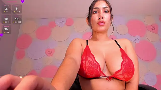 Snapshot of MarieJaneX chatting on 01.08.25 MarieJaneX online show from 01.08.25