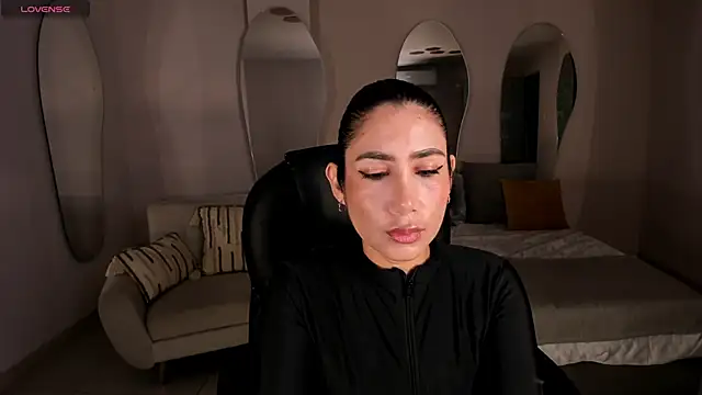 Snapshot of MarieJaneX chatting on 02.03.25 MarieJaneX online show from 02.03.25