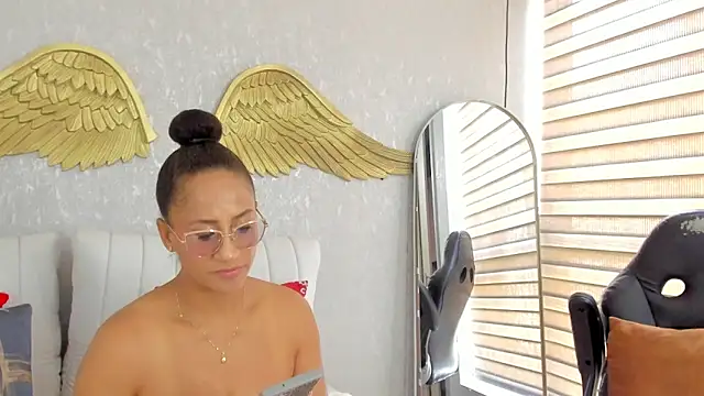 EmmaFerrary online show from 02.26.26