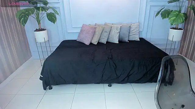 cintiagreyx online show from 03.28.26