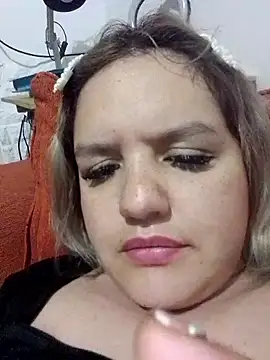 Snapshot of shaynarg chatting on 09.16.25 shaynarg online show from 09.16.25