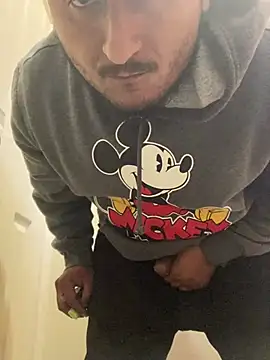 Snapshot of dro6969 chatting on 01.05.25 dro6969 online show from 01.05.25