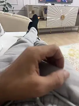 MAHKE12 online show from 10.19.25