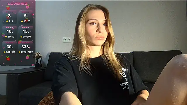 LovelyKatea online show from 12.05.24