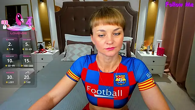 annasimonsj online show from 11.17.25