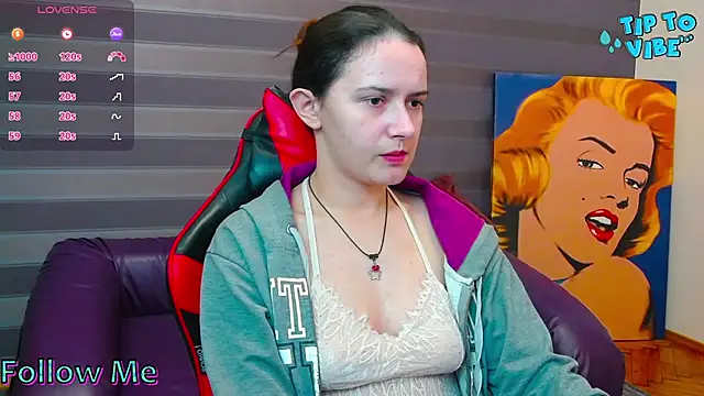 iris nikhols online show from 11.03.25