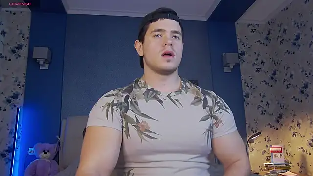 Snapshot of Arilas_ chatting on 12.07.24 Arilas  online show from 12.07.24