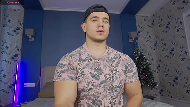 Snapshot of Arilas_ chatting on 12.17.24 Arilas  online show from 12.17.24