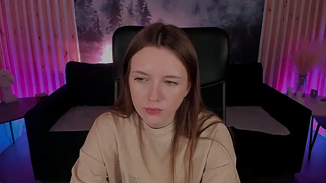 Snapshot of JennyDens chatting on 02.11.25 JennyDens online show from 02.11.25