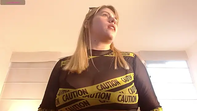 Snapshot of thamarajane chatting on 01.17.25 thamarajane online show from 01.17.25