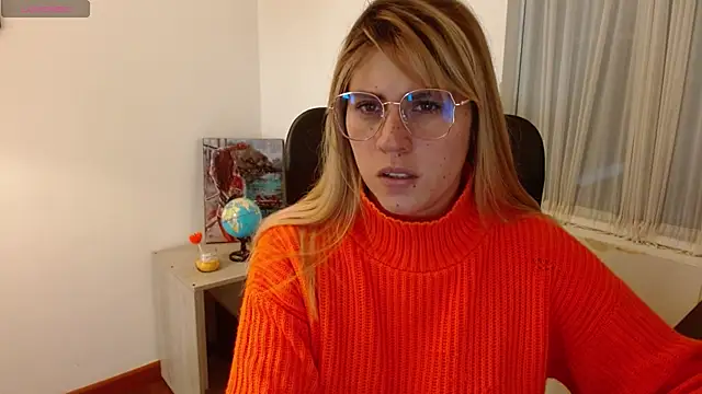 Snapshot of thamarajane chatting on 02.27.25 thamarajane online show from 02.27.25