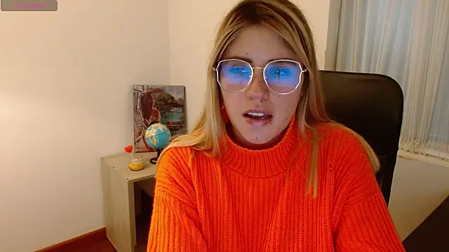 Snapshot of thamarajane chatting on 02.27.25 thamarajane online show from 02.27.25