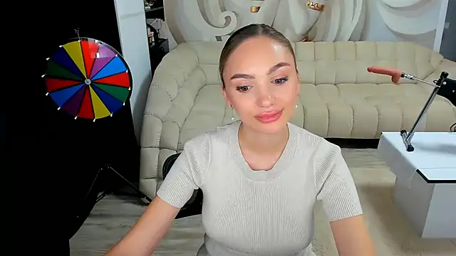 HaleySweet18 online show from 07.28.26
