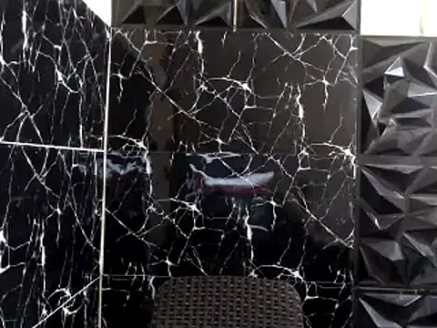 Snapshot of MissKeanna chatting on 12.23.24 MissKeanna online show from 12.23.24