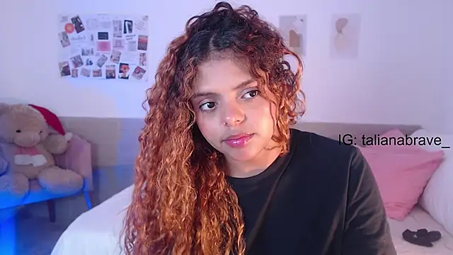 ValienteGirl  online show from 03.07.25