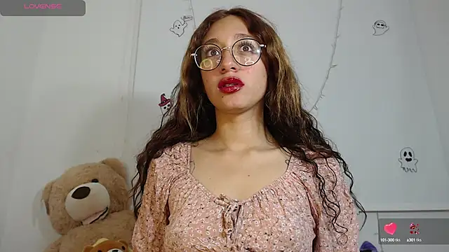 Snapshot of Aby_Lov3 chatting on 02.17.25 Aby Lov3 online show from 02.17.25