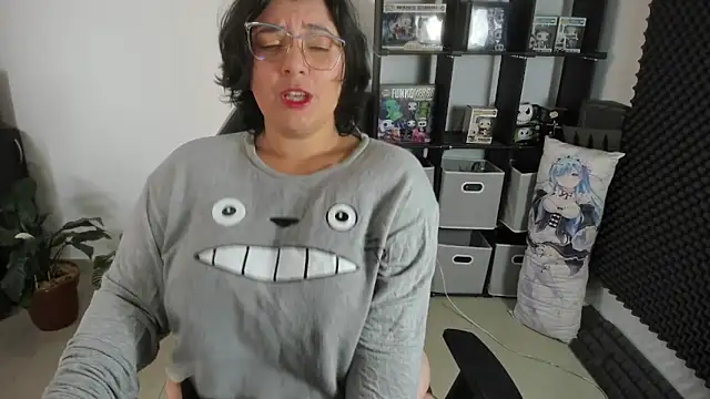 Snapshot of aika-dreams chatting on 12.31.24 aika-dreams online show from 12.31.24