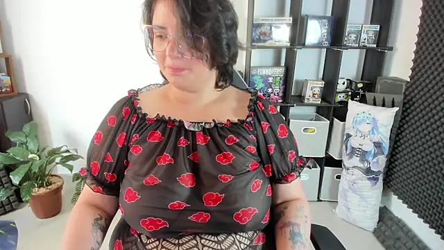 Snapshot of aika-dreams chatting on 01.10.25 aika-dreams online show from 01.10.25