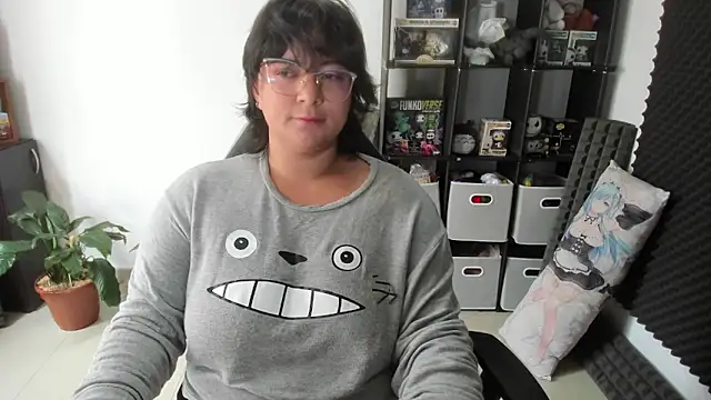 Snapshot of aika-dreams chatting on 01.24.25 aika-dreams online show from 01.24.25