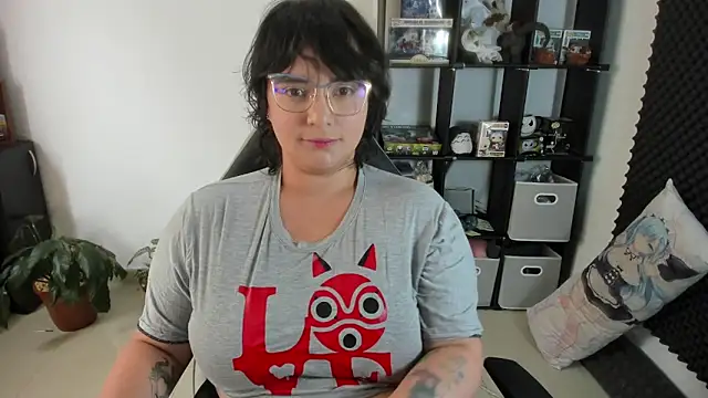 Snapshot of aika-dreams chatting on 01.31.25 aika-dreams online show from 01.31.25