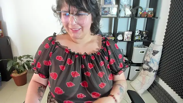 Snapshot of aika-dreams chatting on 02.02.25 aika-dreams online show from 02.02.25