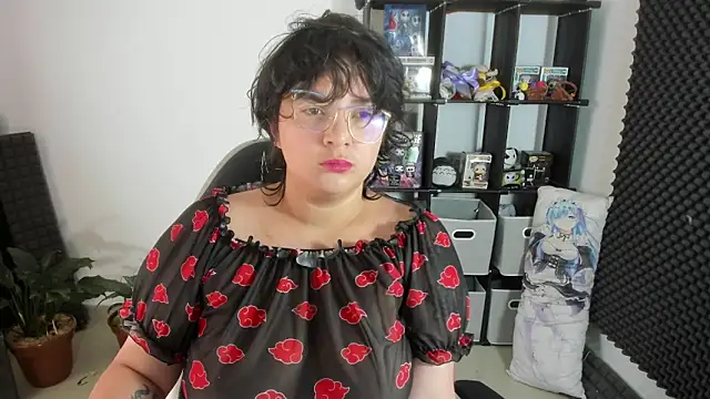 Snapshot of aika-dreams chatting on 02.16.25 aika-dreams online show from 02.16.25