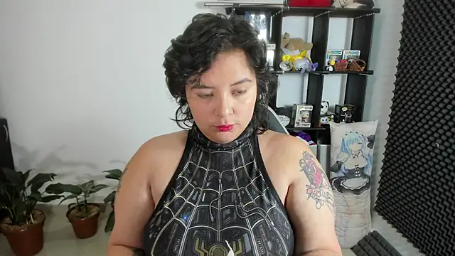 Snapshot of aika-dreams chatting on 02.22.25 aika-dreams online show from 02.22.25