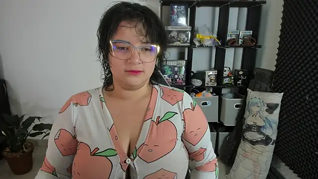 Snapshot of aika-dreams chatting on 03.01.25 aika-dreams online show from 03.01.25