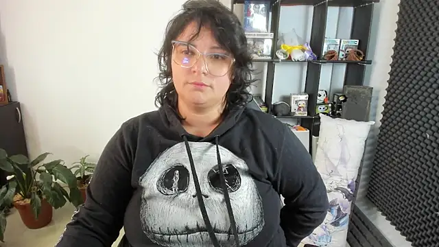 Snapshot of aika-dreams chatting on 03.20.25 aika-dreams online show from 03.20.25