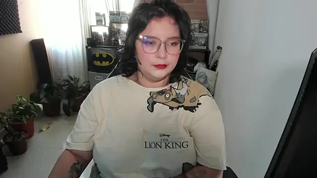 Snapshot of aika-dreams chatting on 09.16.25 aika-dreams online show from 09.16.25