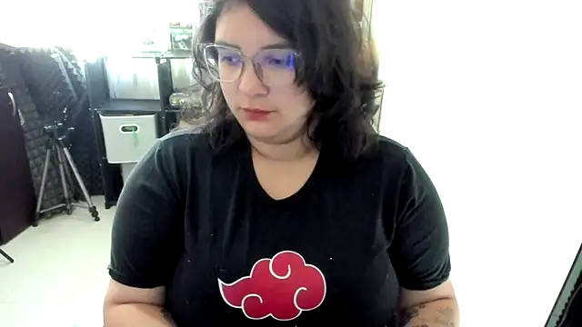 Snapshot of aika-dreams chatting on 11.27.25 aika-dreams online show from 11.27.25