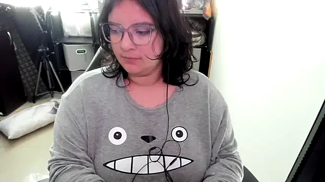 Snapshot of aika-dreams chatting on 12.05.25 aika-dreams online show from 12.05.25