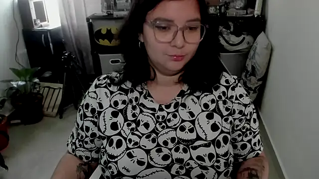 Snapshot of aika-dreams chatting on 02.17.26 aika-dreams online show from 02.17.26