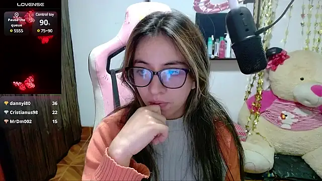 Maggie Fox3 online show from 02.09.25