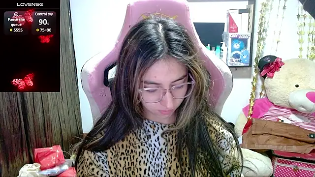 Maggie Fox3 online show from 02.15.25