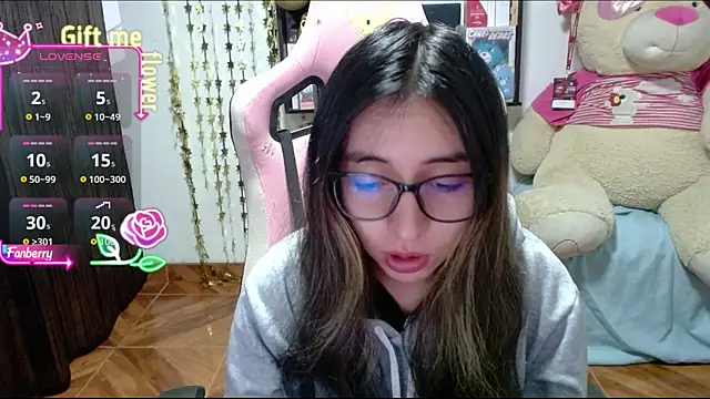 Maggie Fox3 online show from 09.09.25