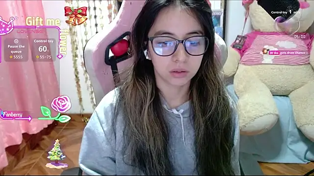 Maggie Fox3 online show from 11.11.25