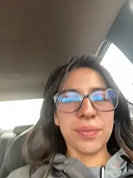 Maggie Fox3 online show from 04.10.26