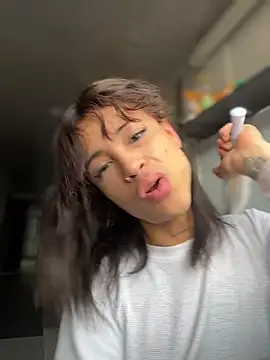 stormytt  online show from 11.10.25