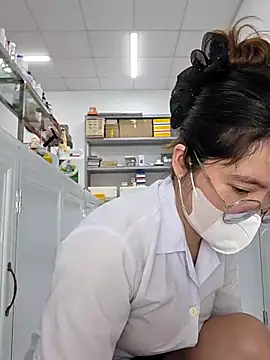 HinaLovely online show from 05.14.26