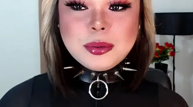 Mistress DOMnicaaxx online show from 03.08.25